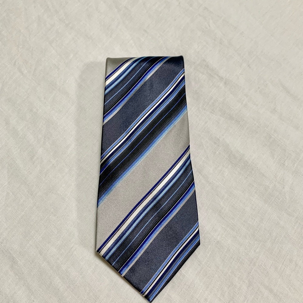 Geoffrey Beene Silk Tie